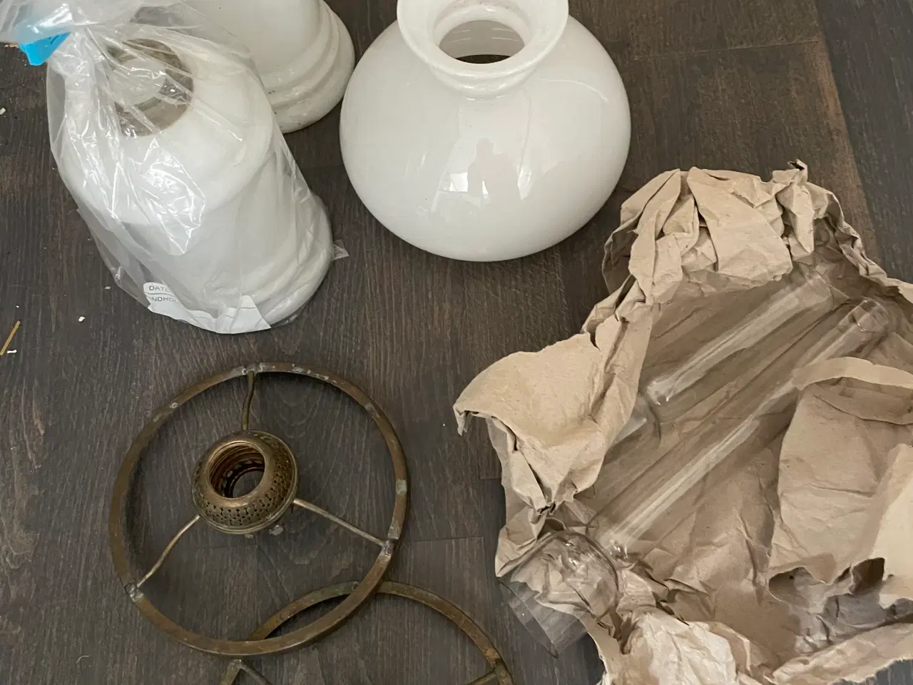 Billede 1 - Dele til gammel petroleumslamper