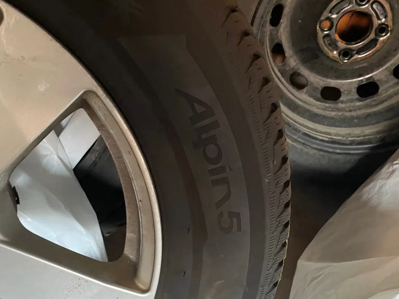 Billede 12 - 4 Michelin Alpin 17" vinterdæk på Alufælge