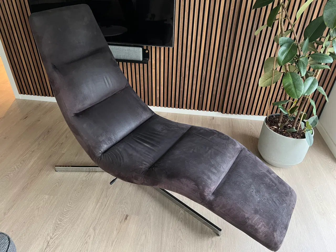 Billede 1 - Sort chaiselong stol fra BoConcept