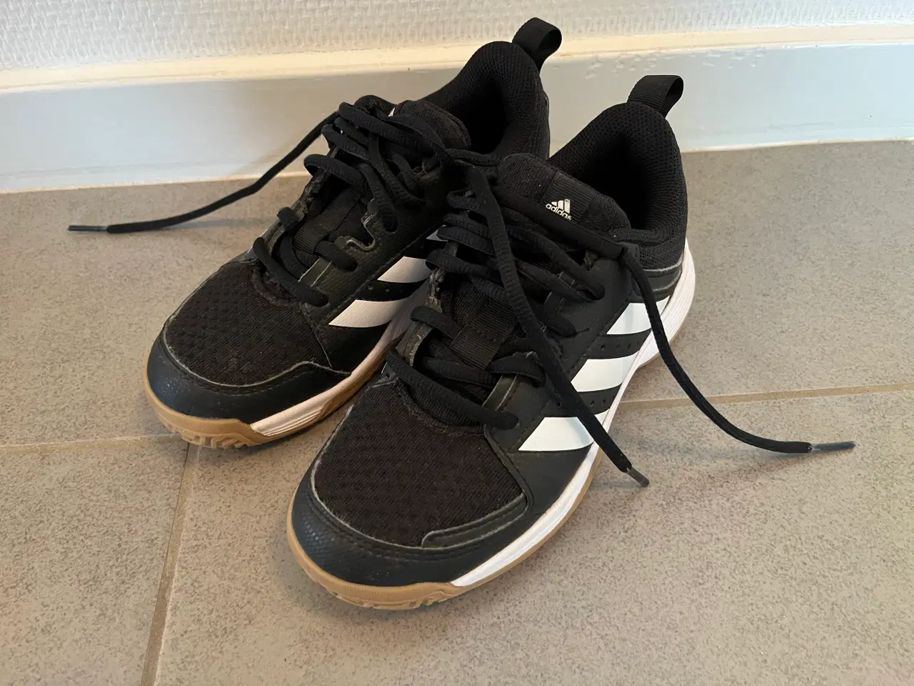 Billede 1 - Adidas indendørs sko