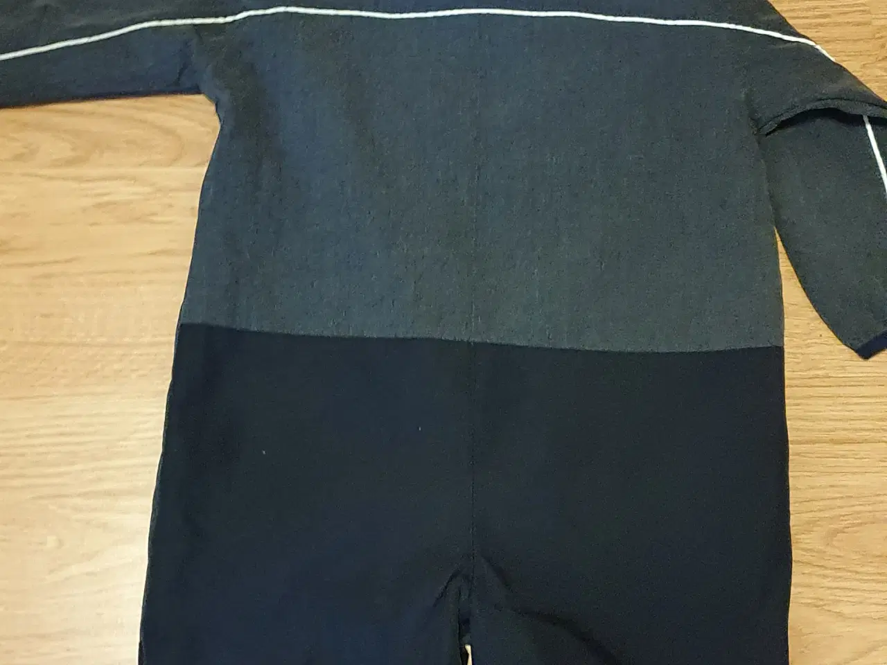 Billede 2 - Pompdelux softshell dragt str 80 overgangsdragt