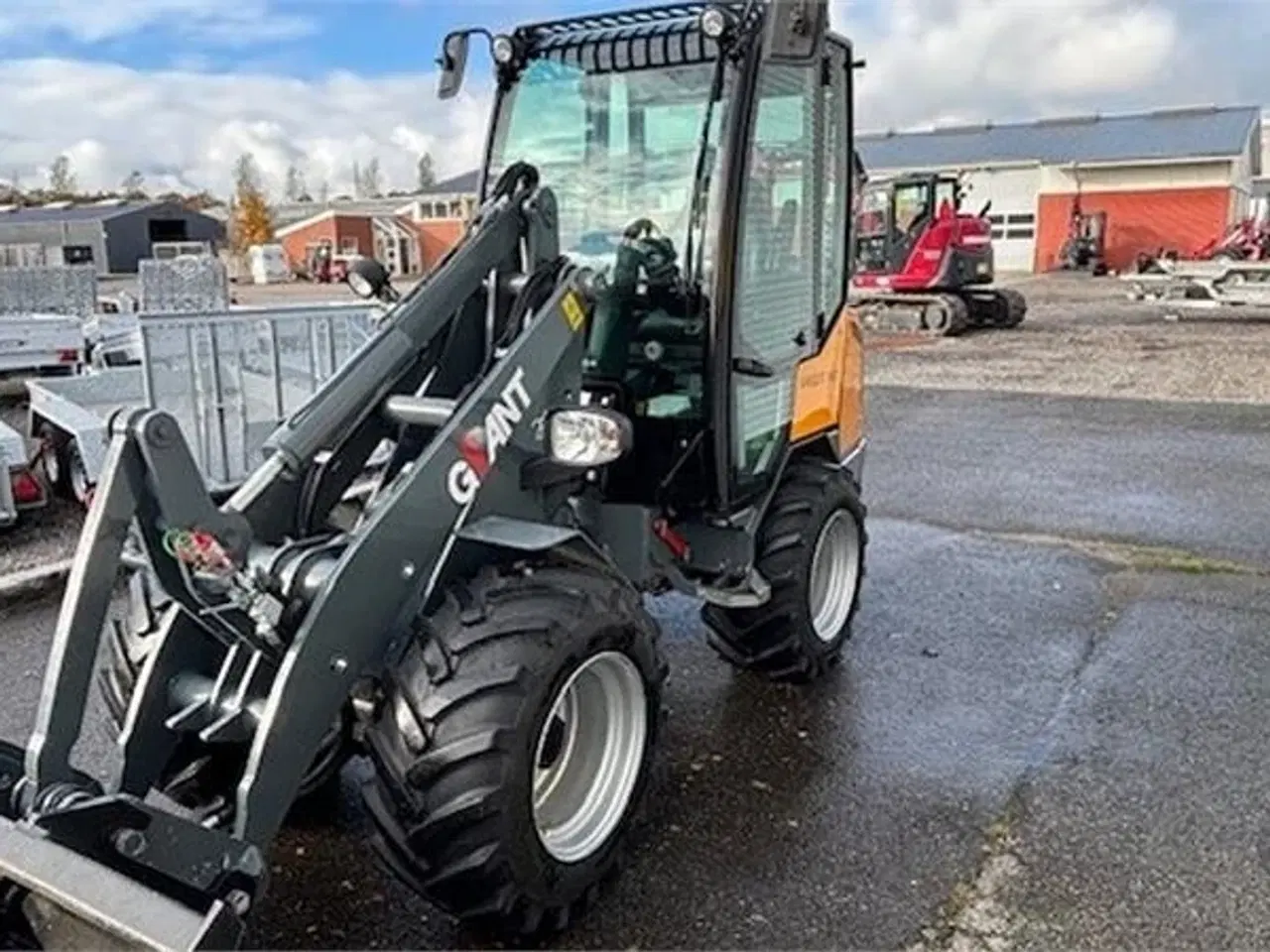 Billede 3 - GiANT v452HD står som ny kun 250 timer