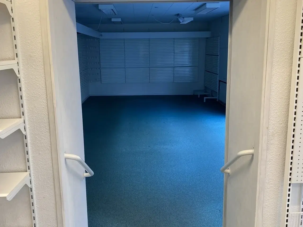 Billede 6 - Lyst butikslokale til leje i Mellemgade 14, Fyn.