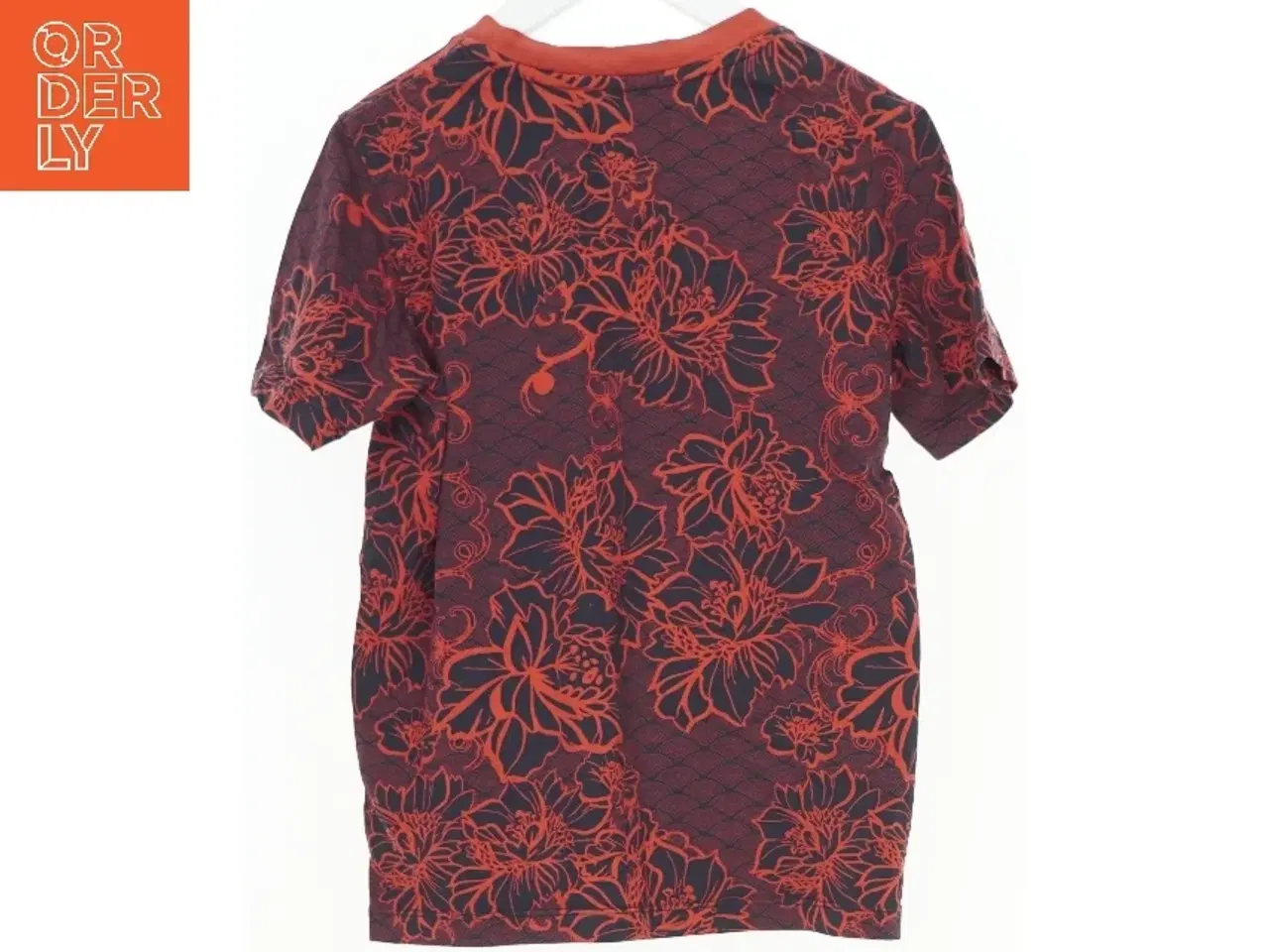 Billede 2 - T-Shirt (str. 140 cm)