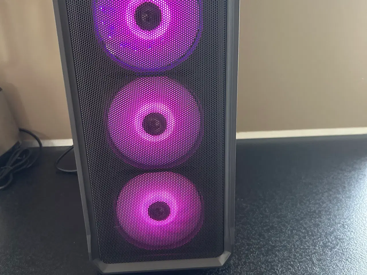 Billede 7 - 💻 RGB Gaming PC – Renoveret & Klar til eSport! 💻