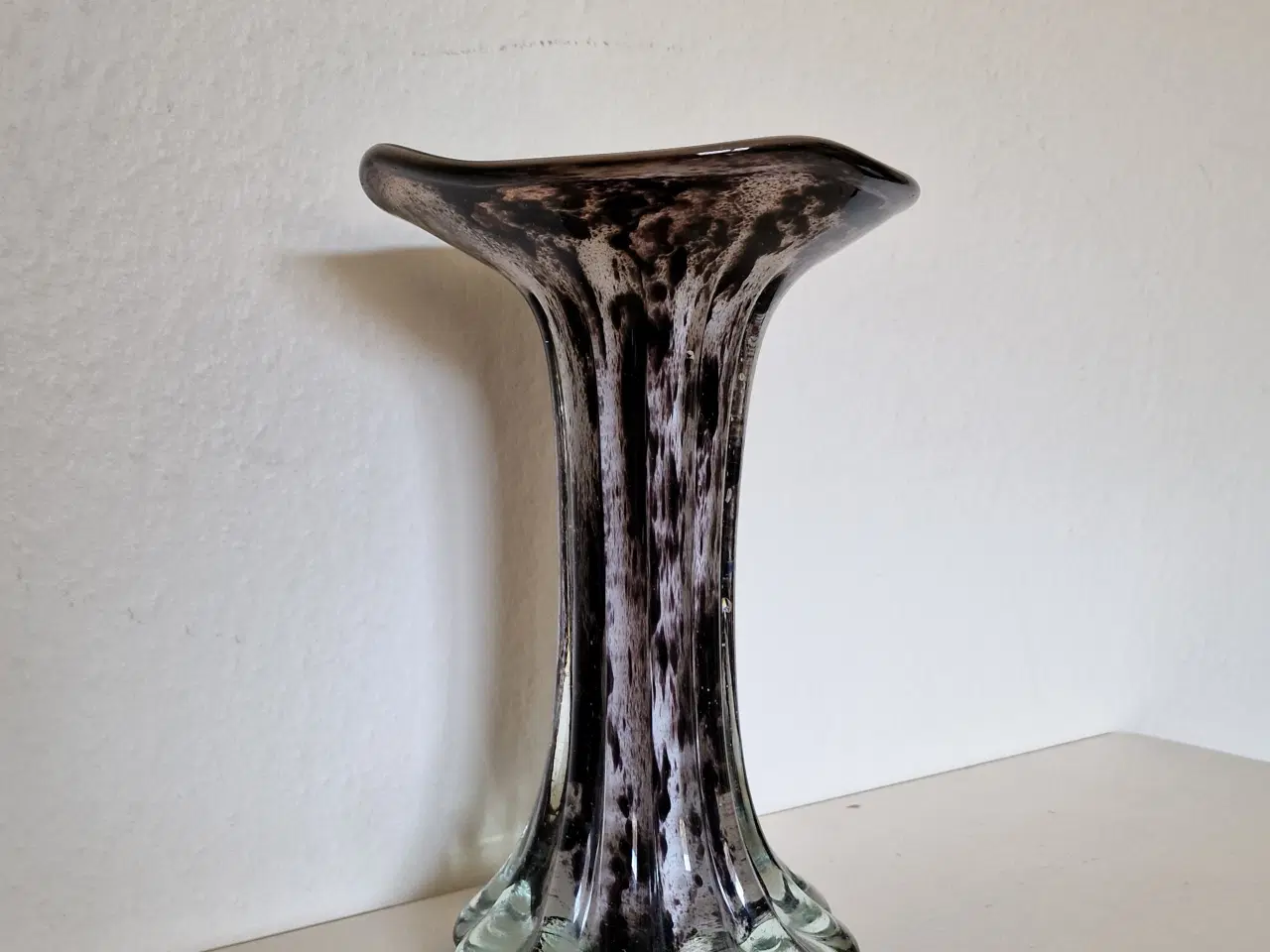 Billede 2 - Flot vintage kunstglas vase i Murano-stil.