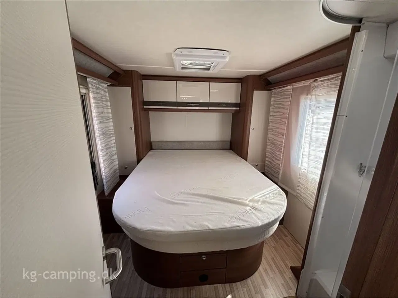 Billede 9 - 2015 - LMC I 745   Fin Helintegrerede autocamper med masser af udstyr.