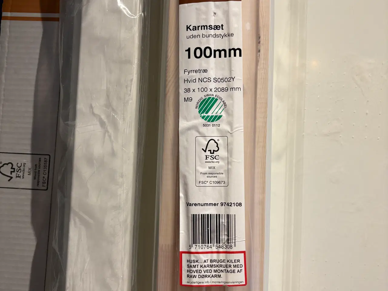 Billede 5 - Ny massiv dør med komplet karm sæt