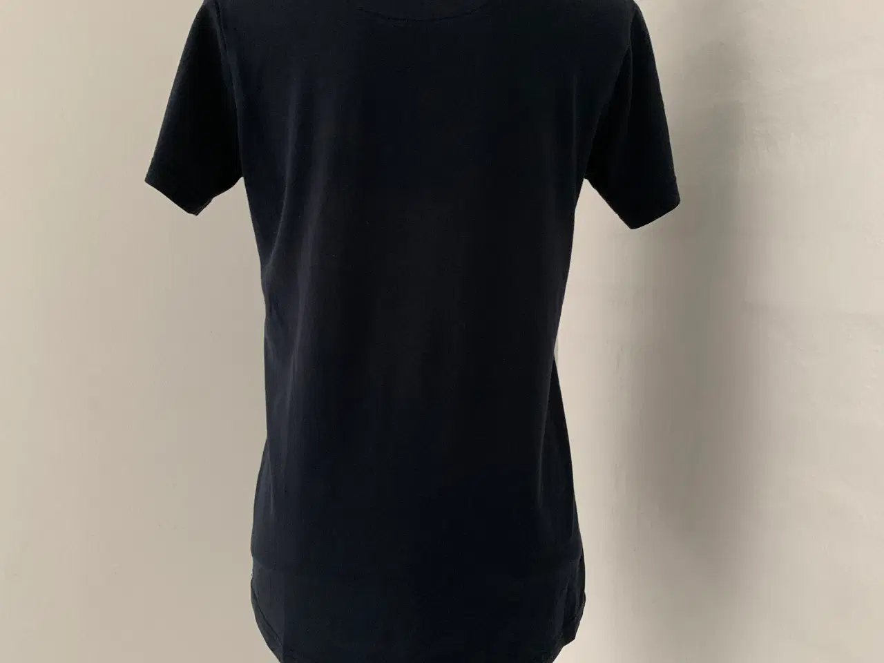 Billede 4 - T-shirt str.152