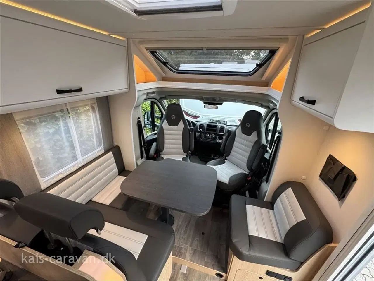 Billede 5 - 2026 - SunLight T 68 Adventure Edition Aut.   Lækker delintegreret autocamper fra Tyske Sunligth en del af Hymer gruppen.