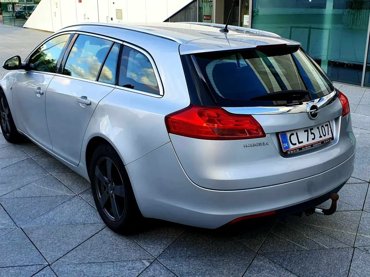 Billede 2 - opel insignia Lav km Nysynet Velholdt Benzin 