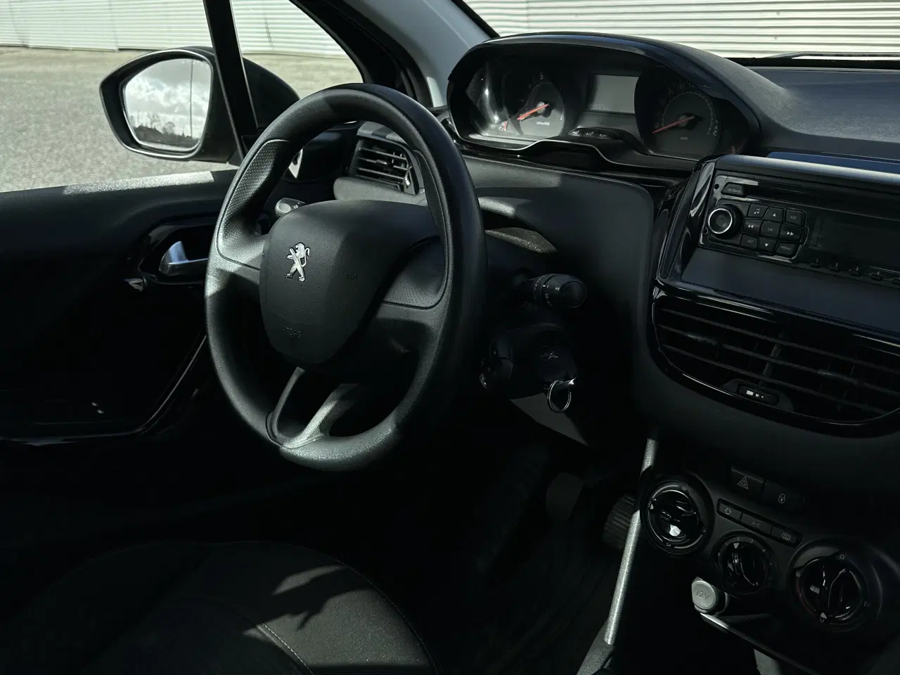 Billede 9 - Peugoet 208 1,0 vti nyrenoveret motor og nysynet