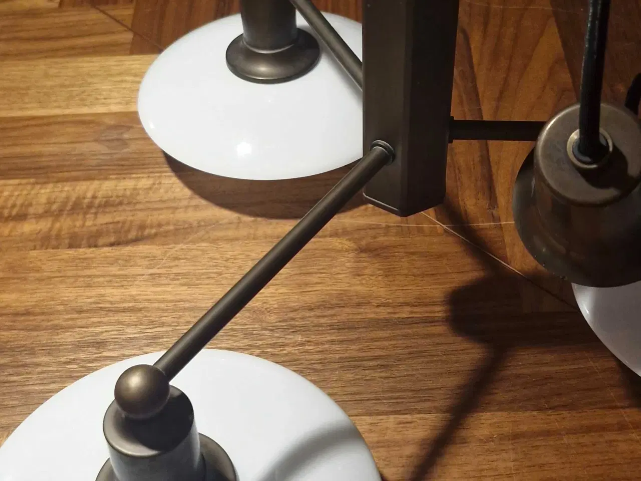 Billede 1 - PH 2/1 bruneret stammekrone I super stand og alt e