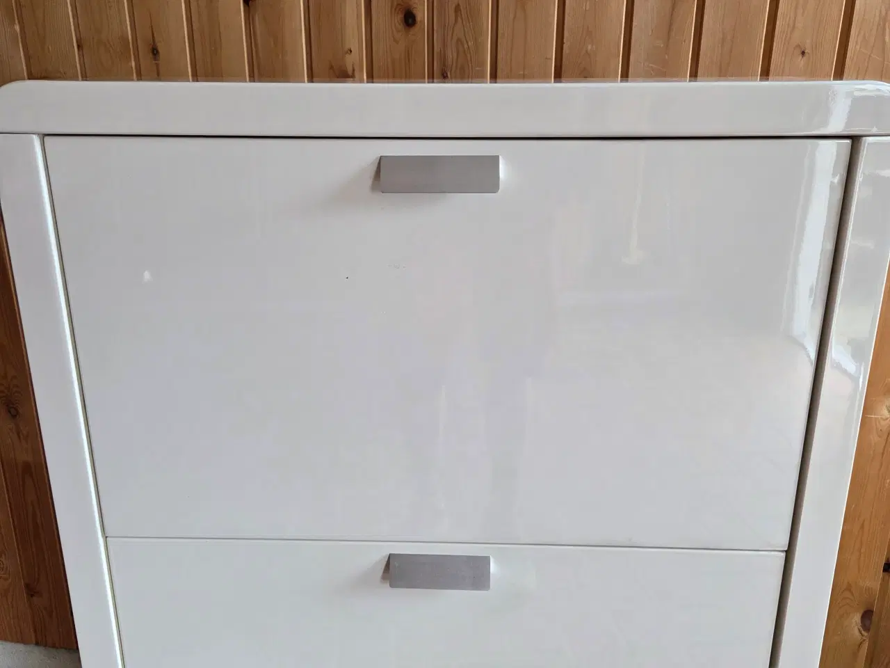 Billede 1 - Skoskab med 3 skukker