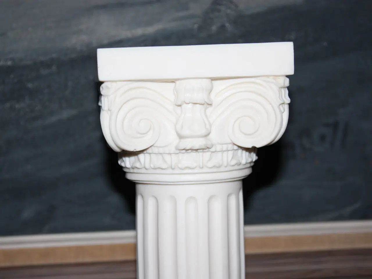 Billede 3 - Sten søjle opsats højde 30 cm Made in Italy