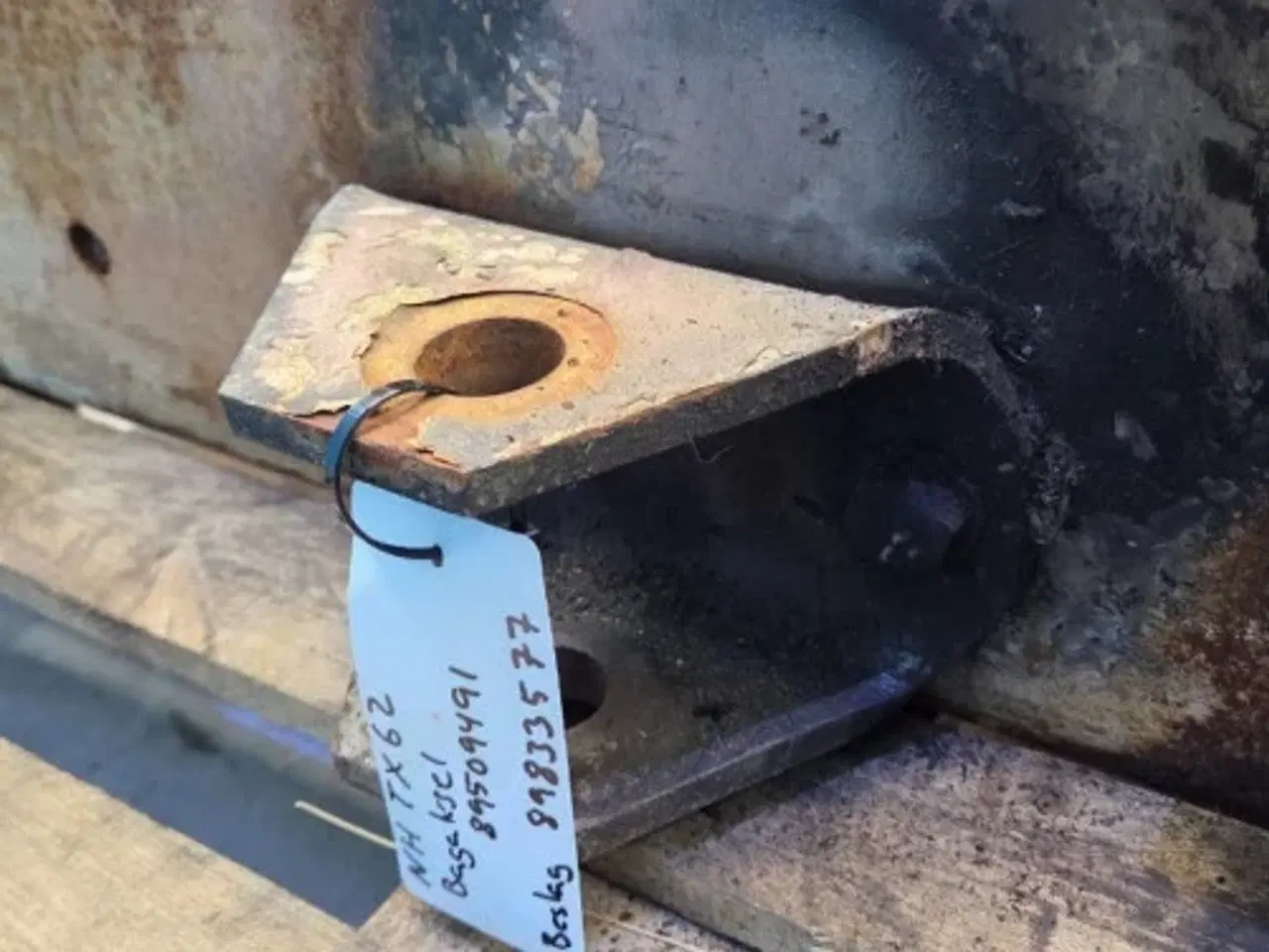 Billede 4 - New Holland TX62 Bagaksel 89509491