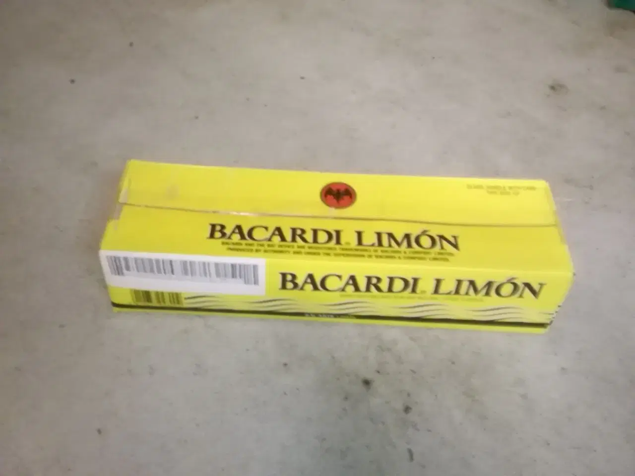 Billede 1 - Barcadi lemon 3 liters