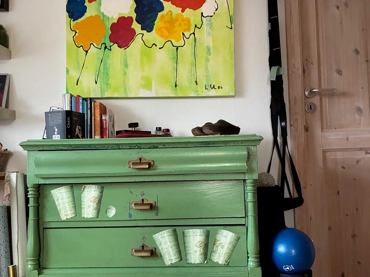 Billede 1 - gammel kommode