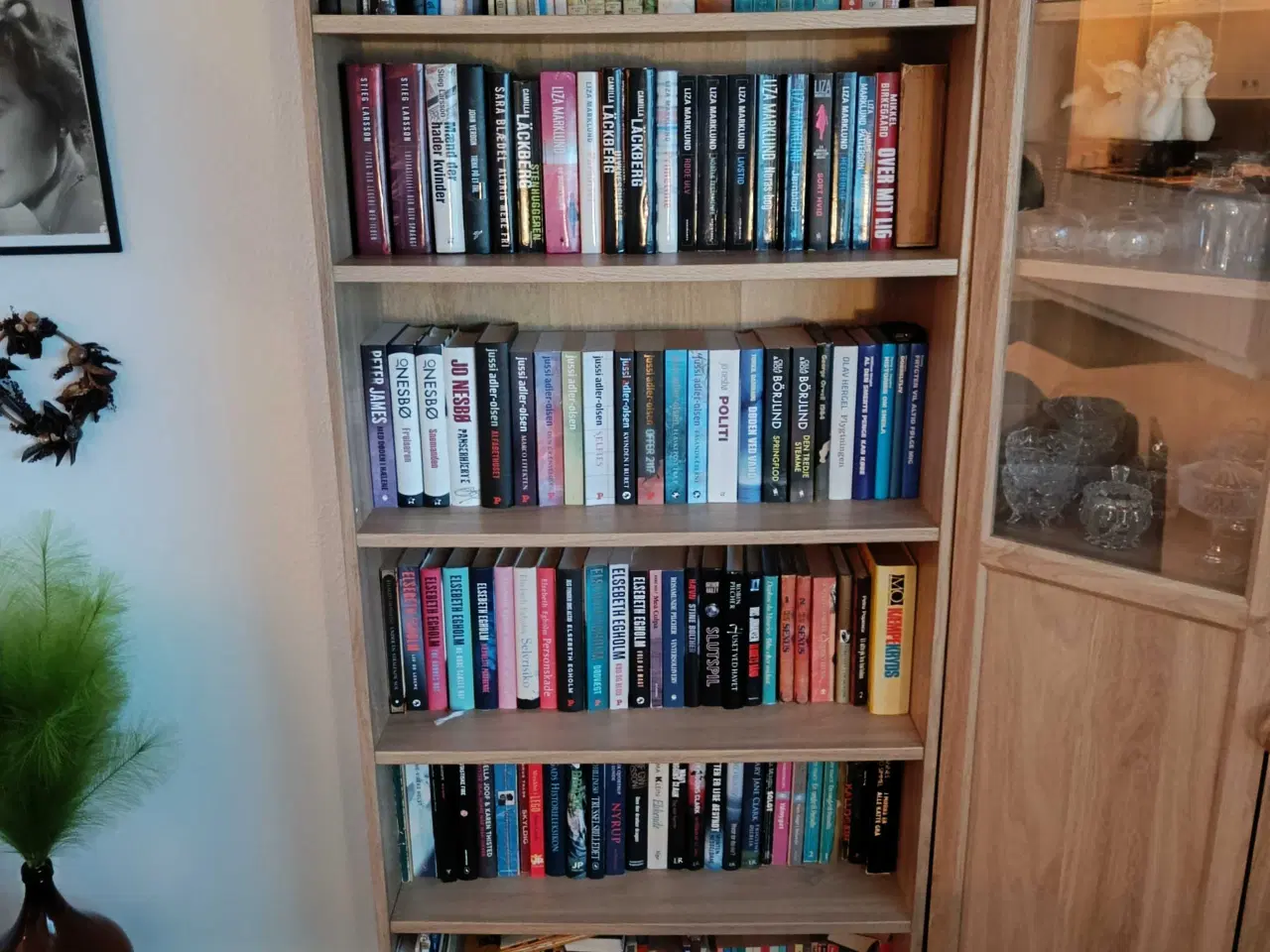 Billede 1 - Smuk Billy reol, helt som ny! 