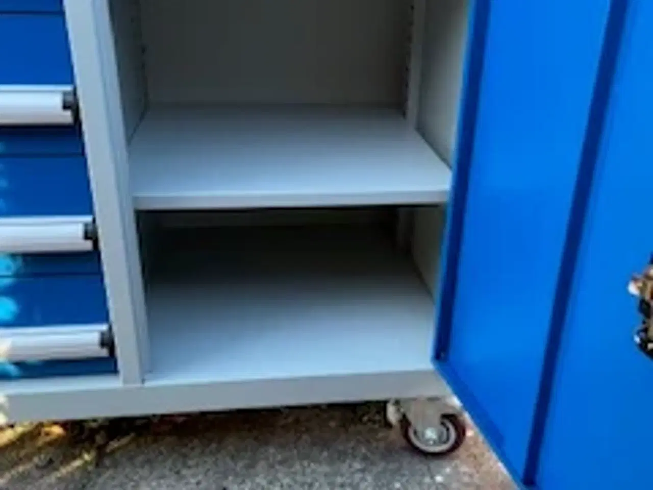 Billede 1 - Nyt værkstedsbord /-vogn