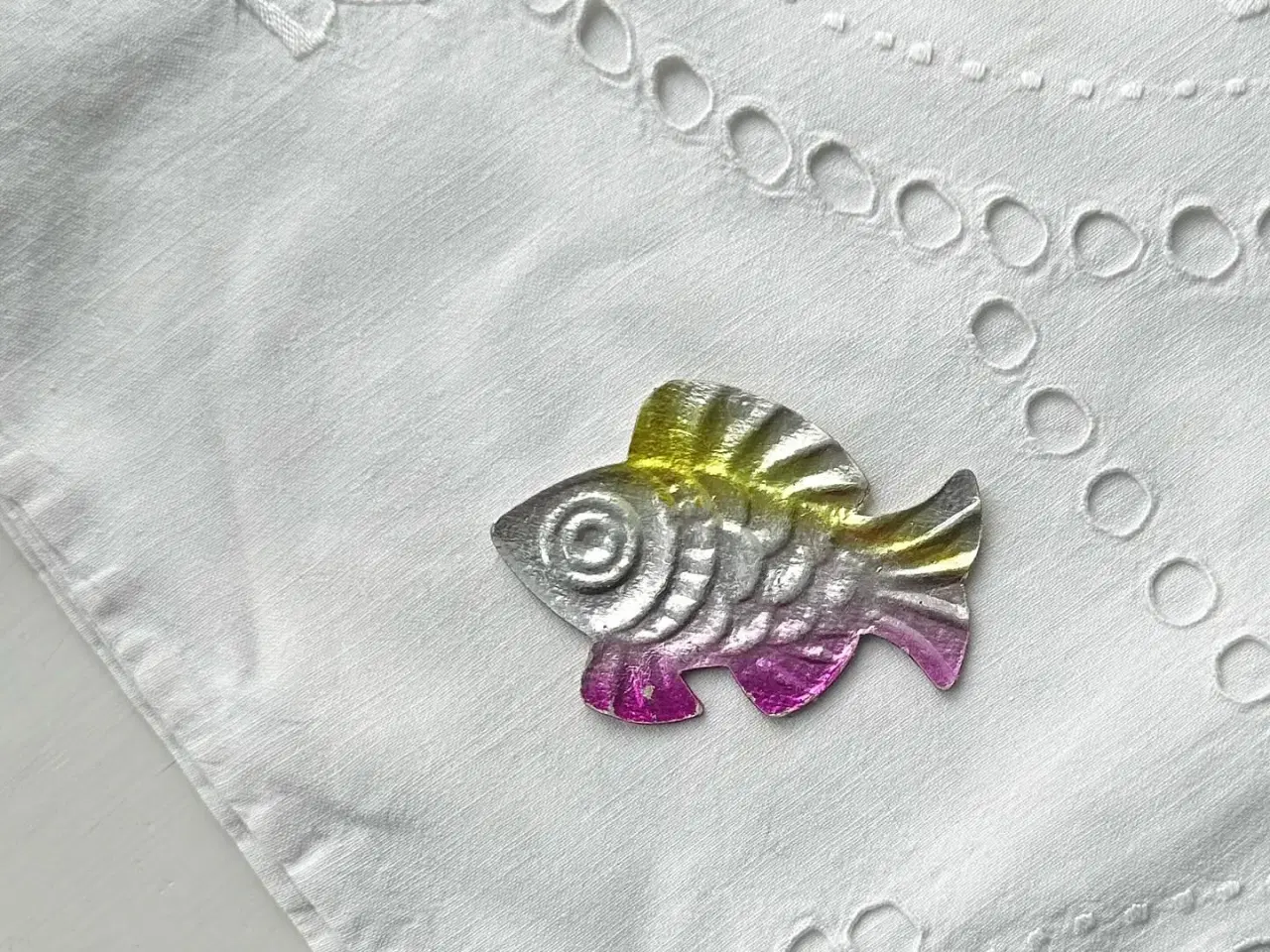 Billede 3 - Sovjetisk pappynt, sølvfisk m farver