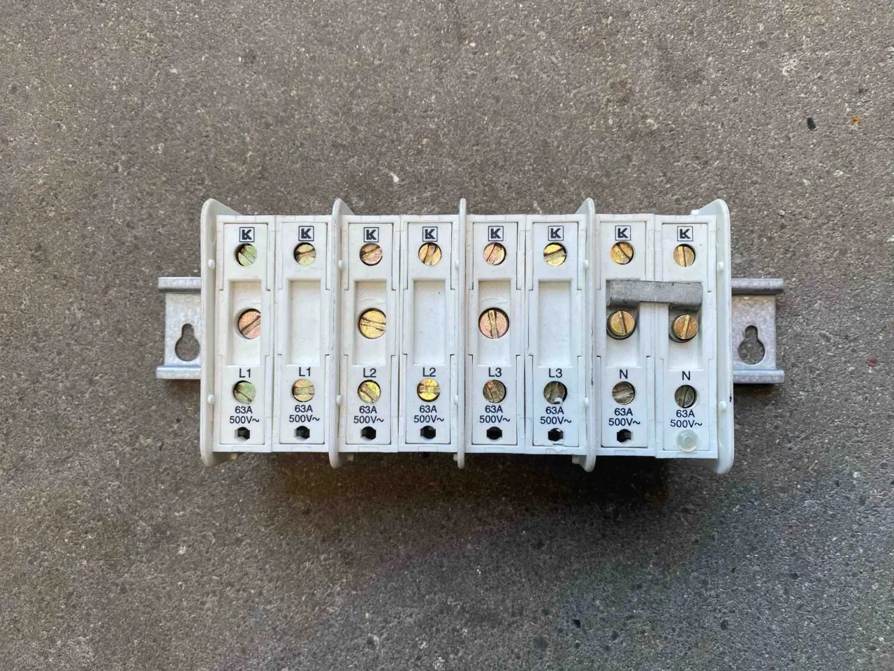 Billede 1 - Målerrækkeklemme for IM-I og UM-I (63A).