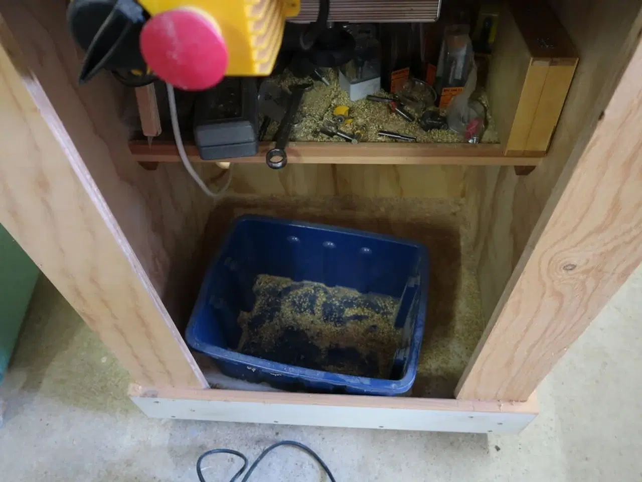 Billede 5 - Overfræser med bord