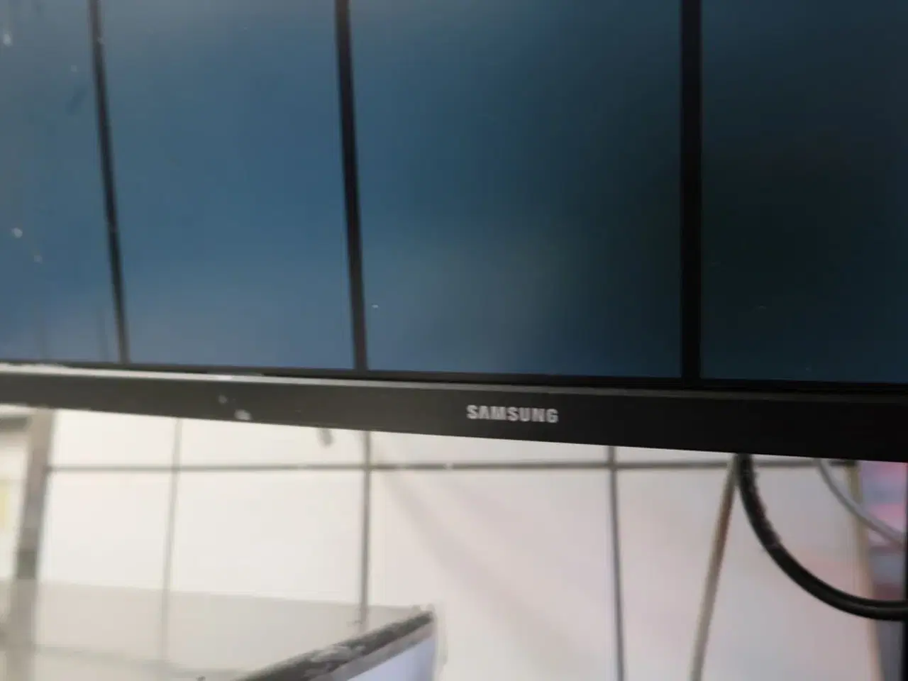 Billede 3 - 2 stk. computerskærme SAMSUNG med 2 stk. betjeningspaneler