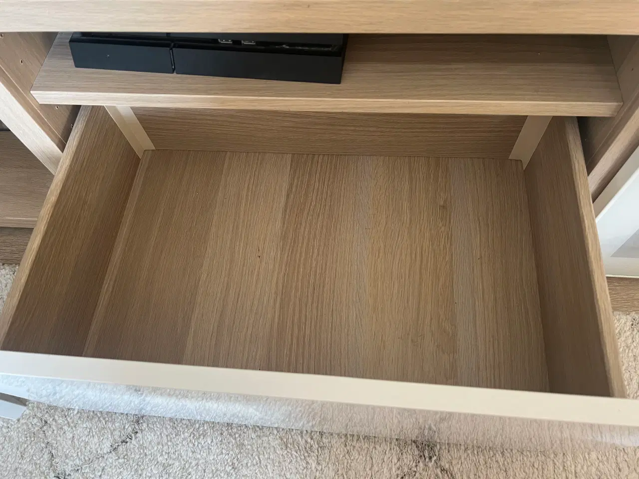 Billede 5 - Tv-bord fra Ikea 
