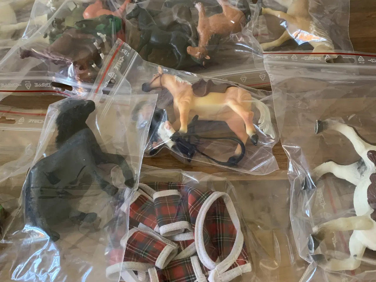 Billede 5 - Forskellige heste grise køer ,hunde og høns i god 