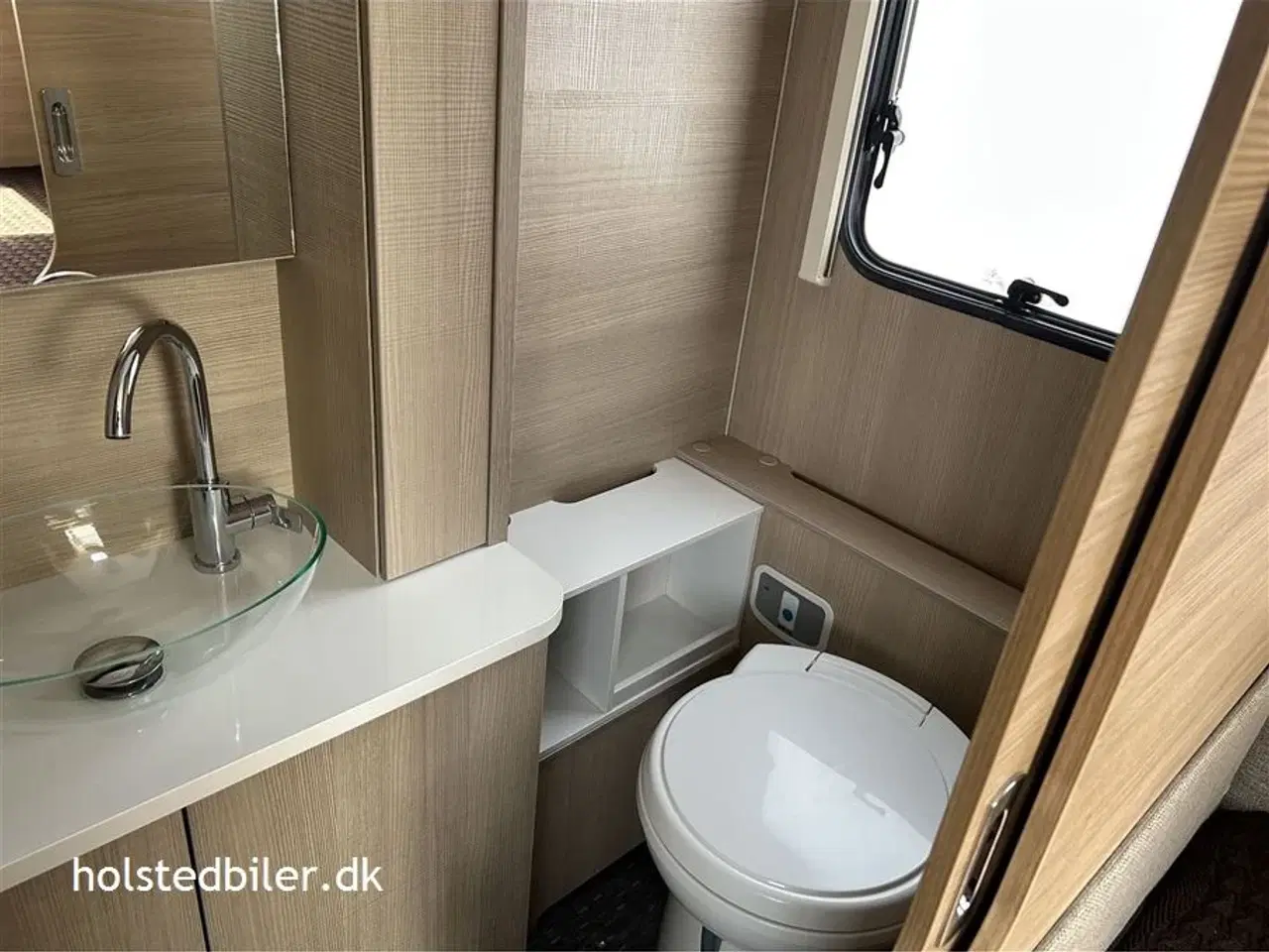 Billede 9 - 2019 - Adria Adora 572 UT   Enkeltsenge og ende bad/wc