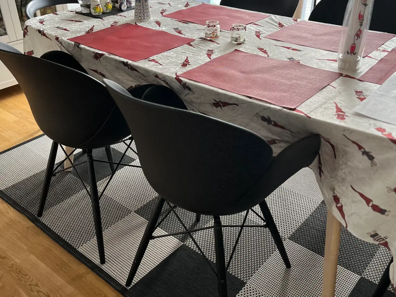 Billede 4 - 4 sorte spisebordsstole m armlæn