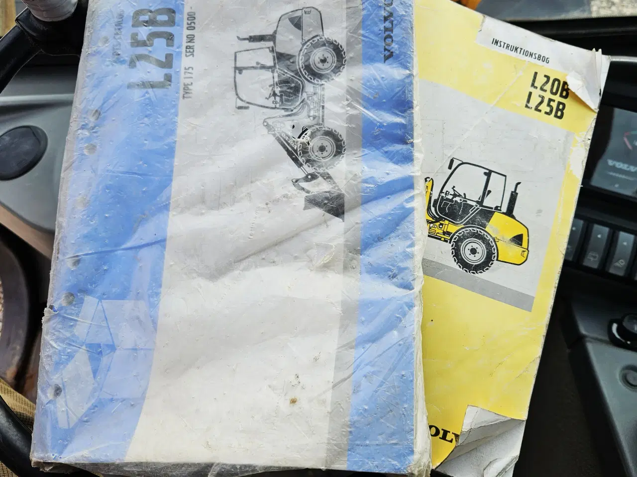 Billede 20 - Volvo L25B / årg. 2006 / 4500 timer / 2 redskaber