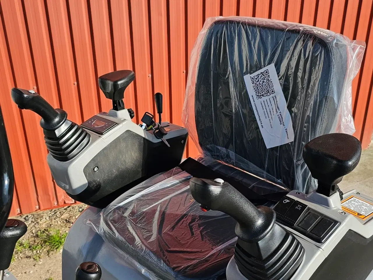 Billede 2 -  Minigraver Bobmaster Yanmaster 1 tons diesel