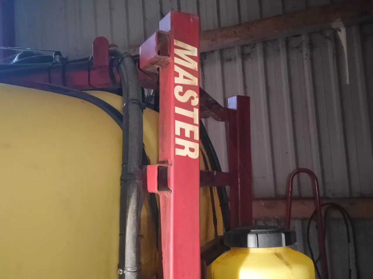 Billede 8 - Hardi Master 12 m  1000 liter skal synes