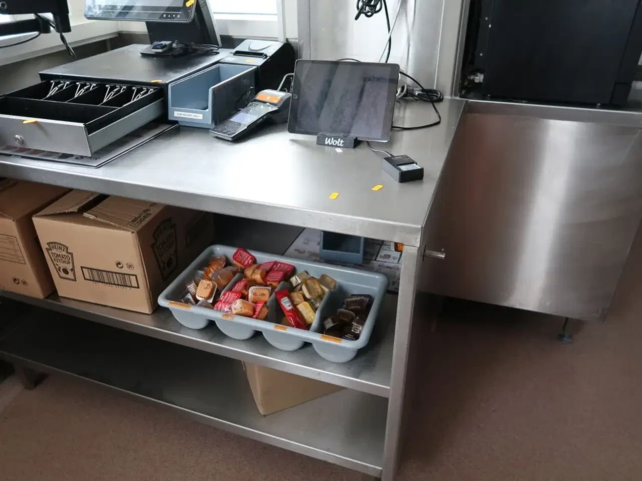 Billede 3 - Rustfri stålbord uden kasseapparat m.m.