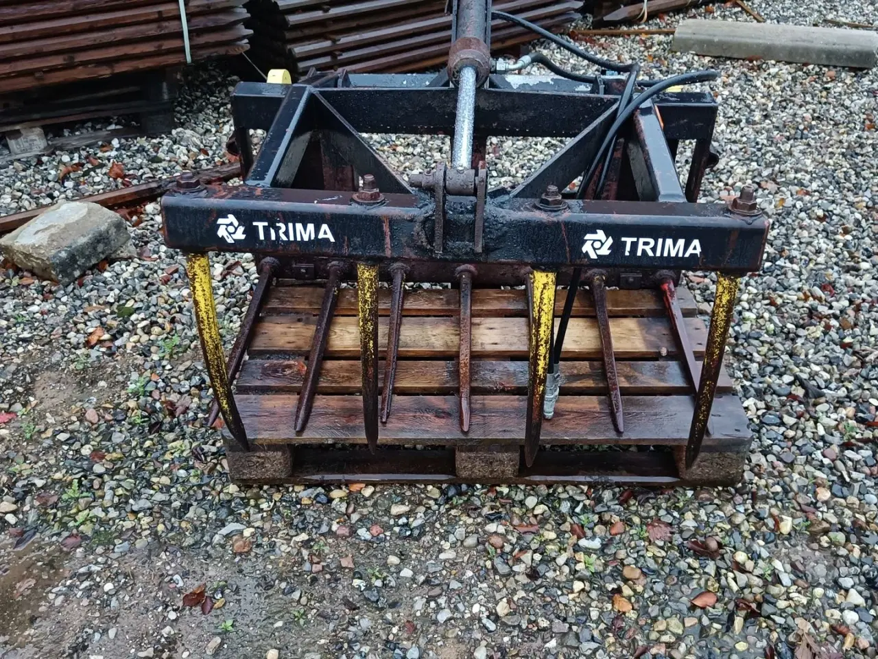 Billede 3 - Trima overfaldsgreb har siddet på en Uniloader