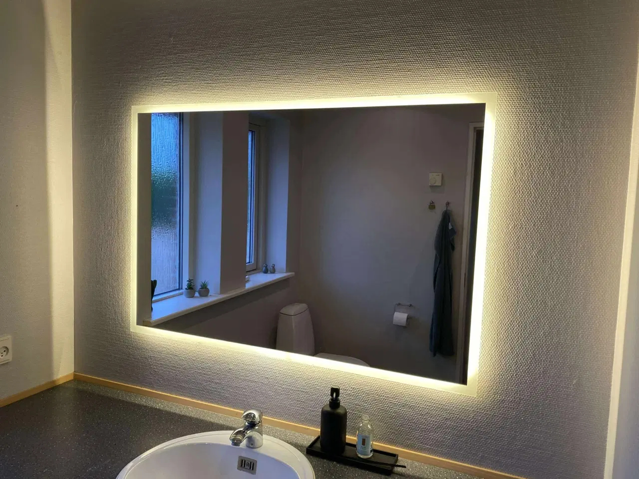 Billede 1 - Spejl 200 x 80 med LED