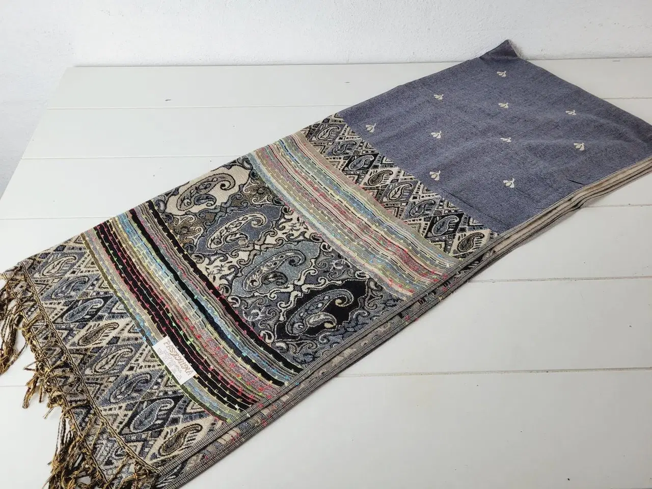 Billede 1 - ⭐️- Elegant og Blødt Pashmina Tørklæde - UBRUGT