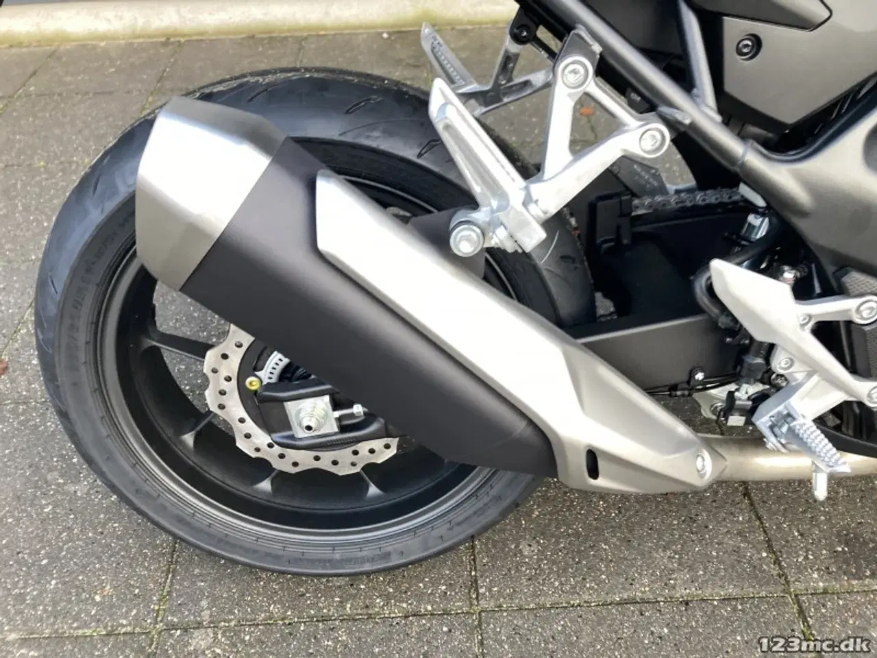 Billede 6 - Honda CB 750 Hornet MC-SYD BYTTER GERNE - 5 ÅRS HONDA GARANTI