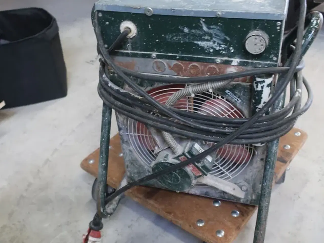 Billede 1 - Varmeblæser på møbelhund