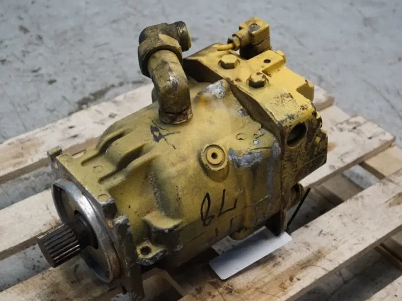 Billede 3 - New Holland TX68 Hydrostatmotor 89508952