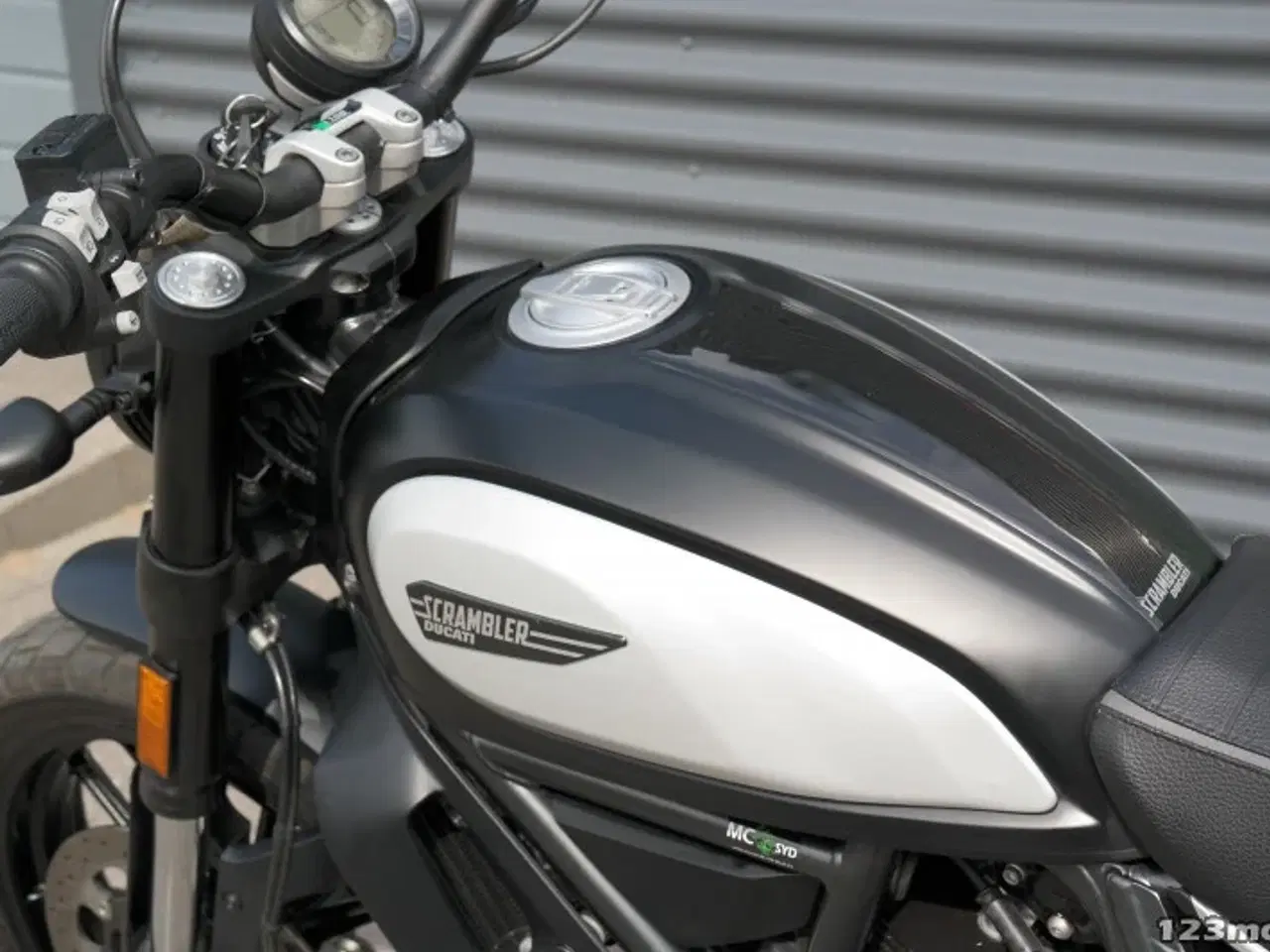 Billede 22 - Ducati Scrambler Icon Dark MC-SYD       BYTTER GERNE