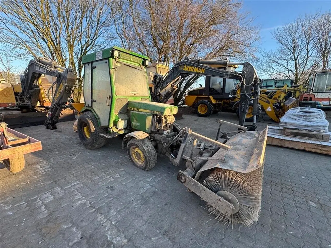 Billede 4 - John Deere 955 MED KOST OG SALTSPREDER!