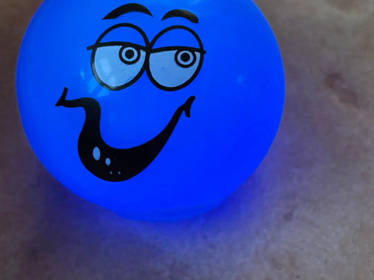 Billede 7 - lysende bold med ansigt til børn