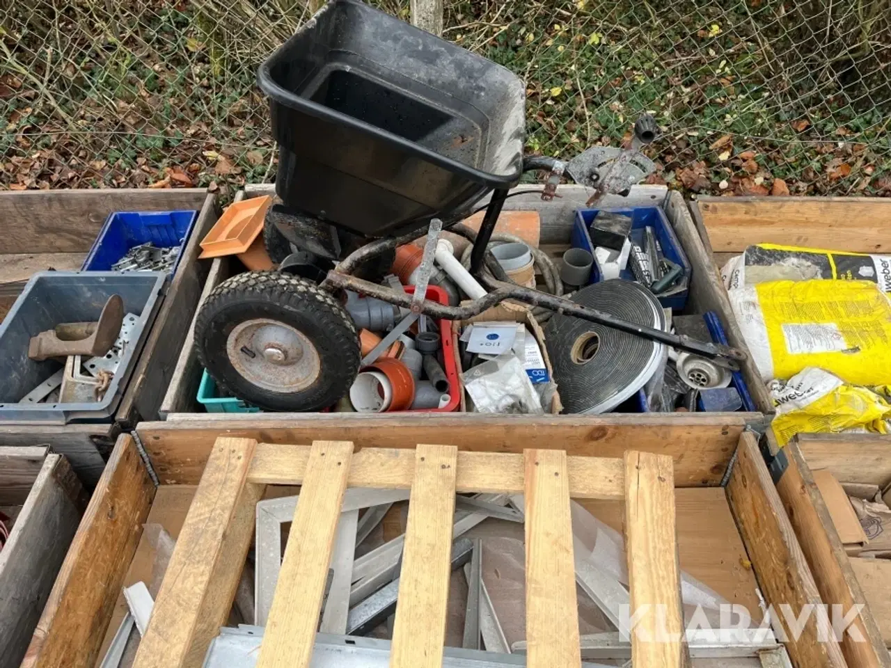 Billede 11 - Blandet lot 20 paller