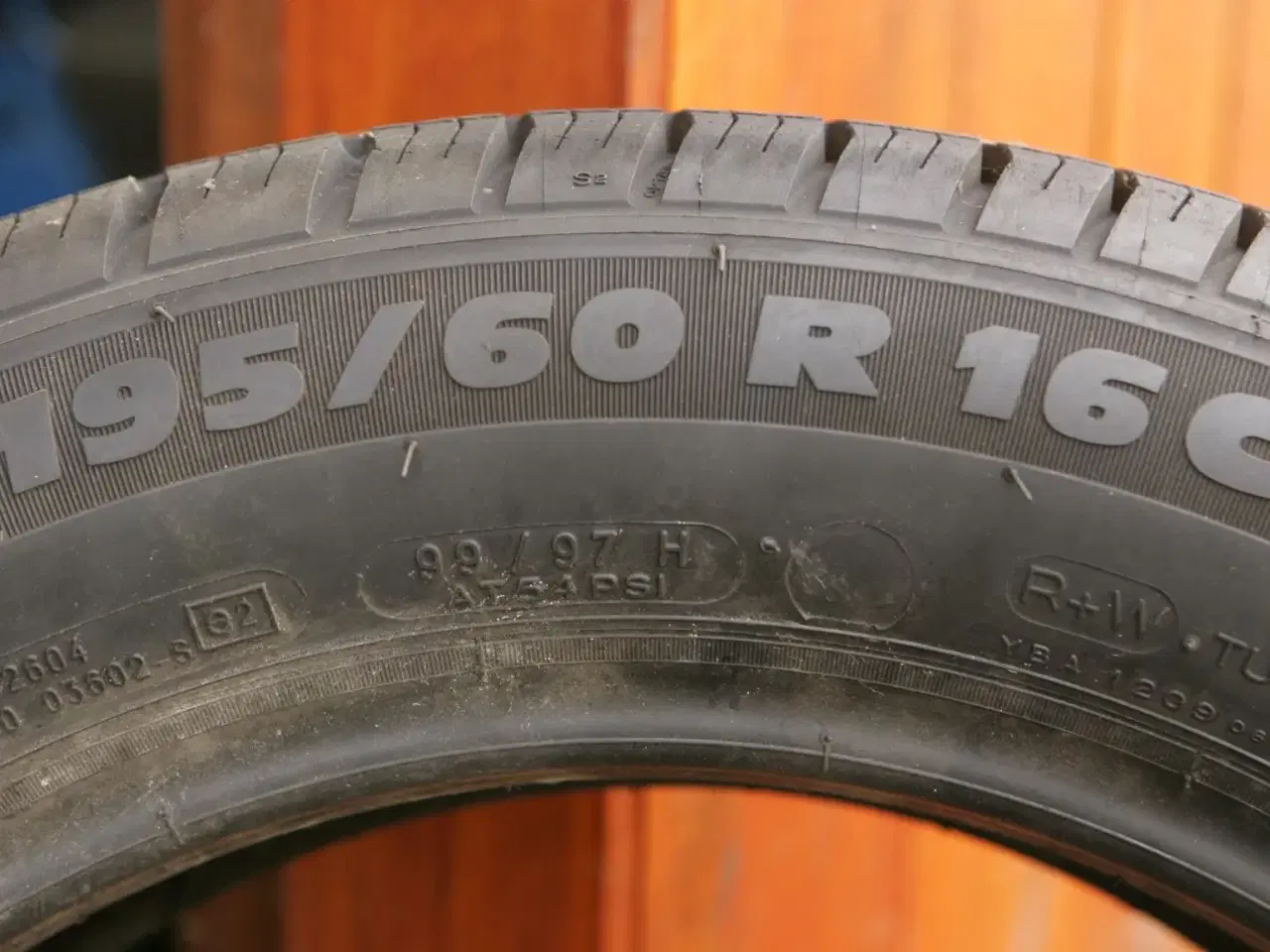 Billede 3 - 195/60R16C Michelin