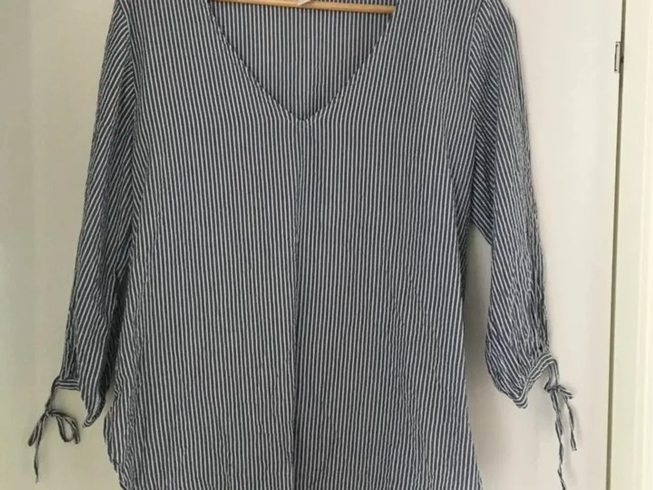 Billede 1 - H&M Bluse Str. 38