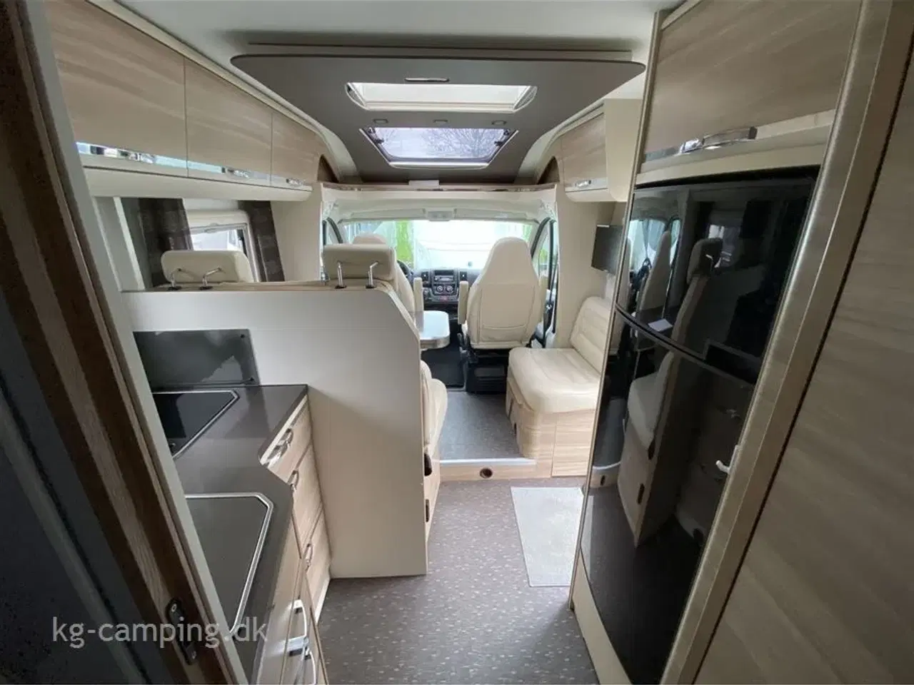 Billede 15 - 2015 - Adria Coral Plus 670 SL Flot Adria Coral med lækre læder sæder.