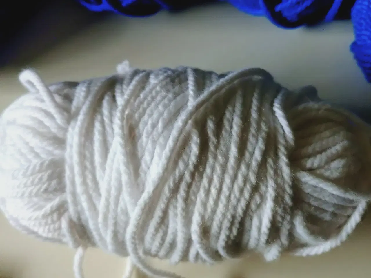 Billede 4 - Akrylgarn bl a`100 gr
